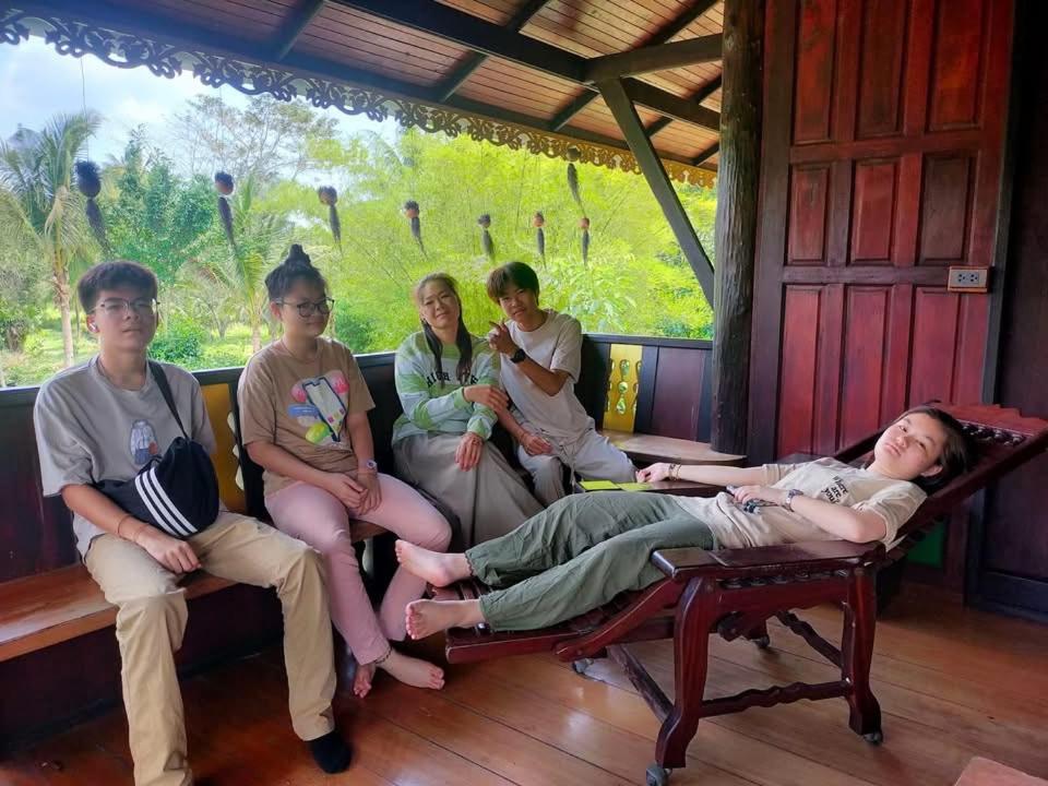 โฮมสเตย์บ้านนายสิงโตเขาคูหา Ban Khu Ha Nai Bagian luar foto
