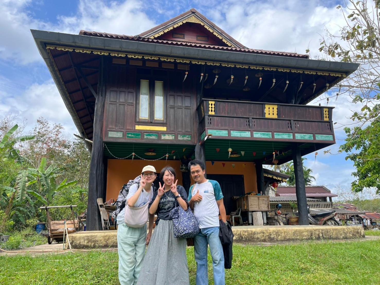 โฮมสเตย์บ้านนายสิงโตเขาคูหา Ban Khu Ha Nai Bagian luar foto