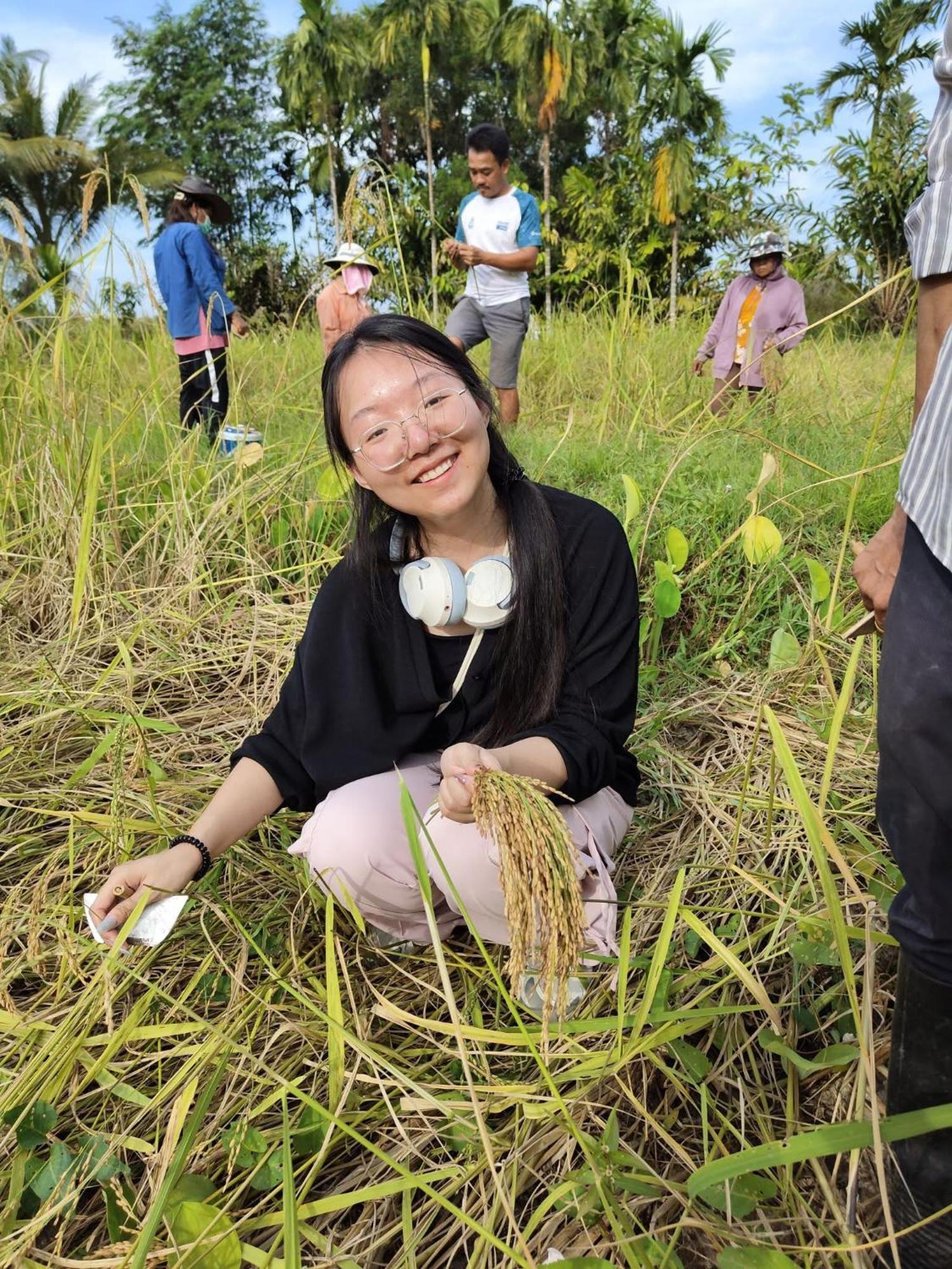 โฮมสเตย์บ้านนายสิงโตเขาคูหา Ban Khu Ha Nai Bagian luar foto
